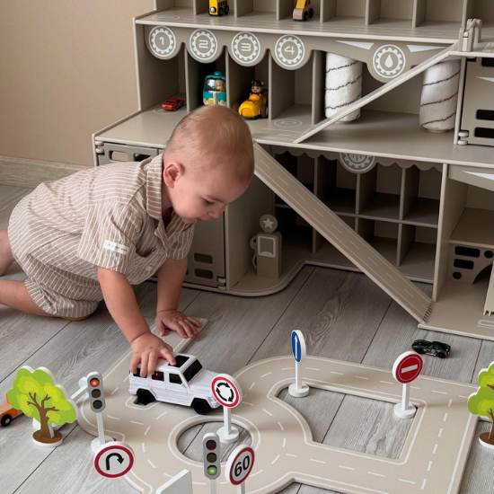 Garagem Educativa com Pista e Acessórios Infantis
